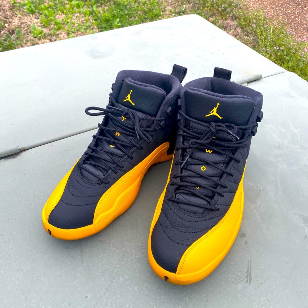 Jordan 12 Retro 'University Gold'
